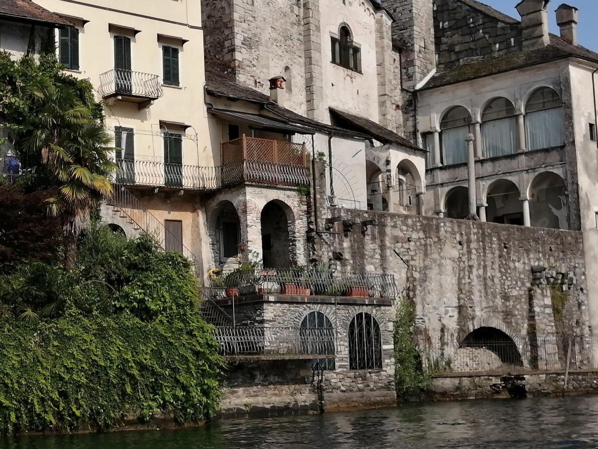 Il Sasso Appartamento Orta San Giulio Værelse billede